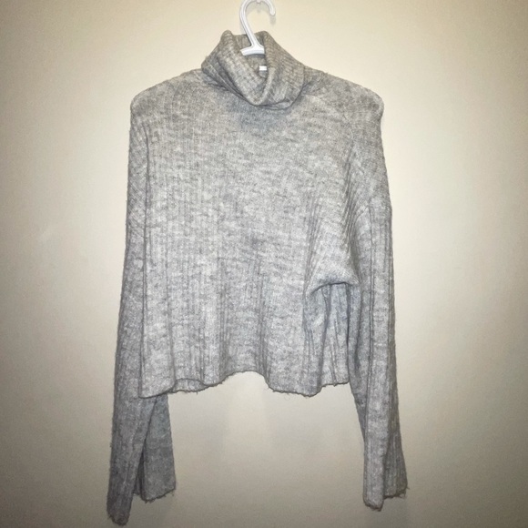 Soft and flowy turtle neck - Picture 1 of 1